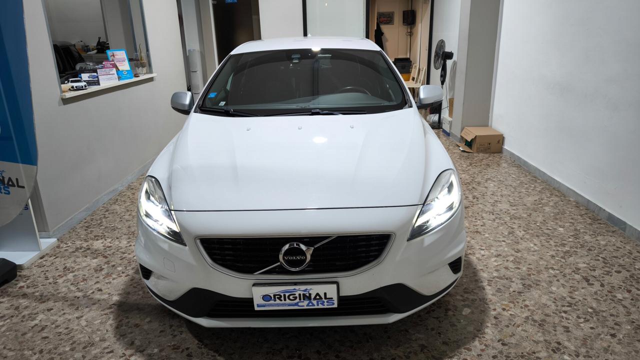 Volvo V40 D2 R-design