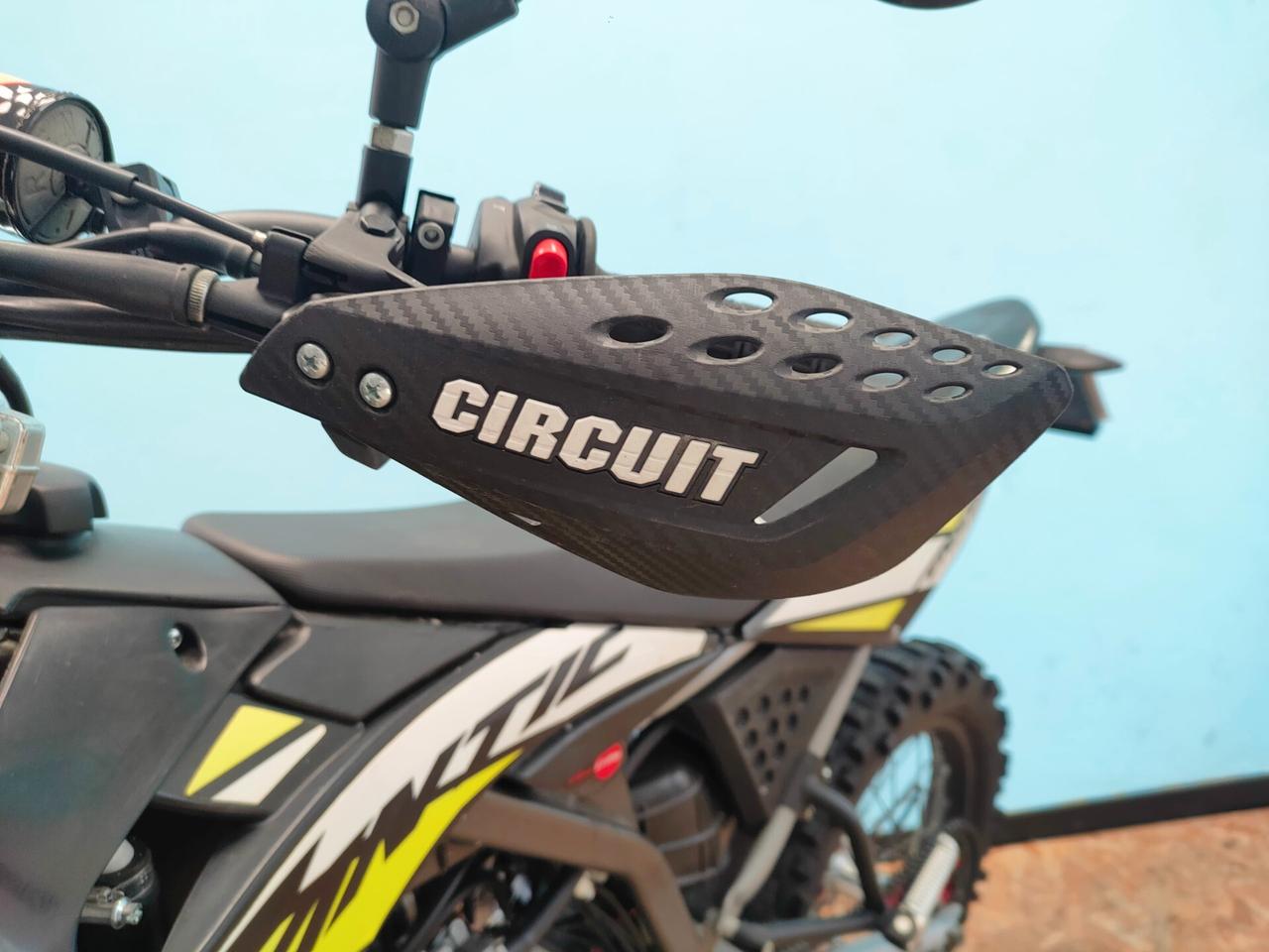 Fantic Motor XEF 125: divertente e potente