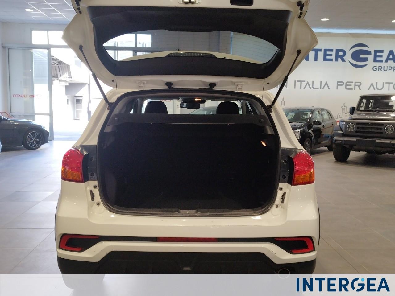 MITSUBISHI ASX 1.6 Intense navi 2wd my18