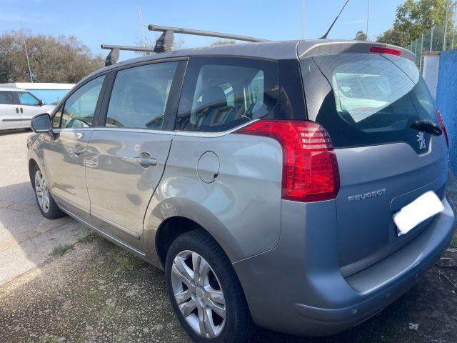PEUGEOT 5008 2.0 HDi 163CV aut. Business