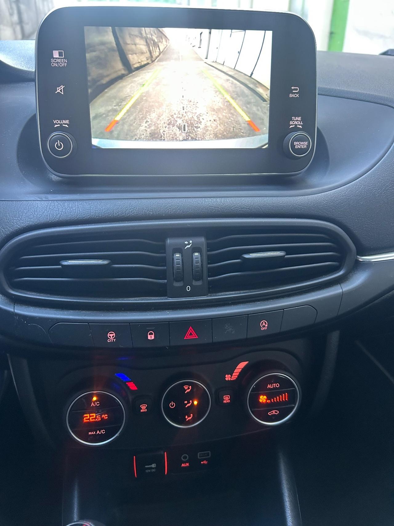 Fiat Tipo 1.6 Mjt S&S SW Lounge