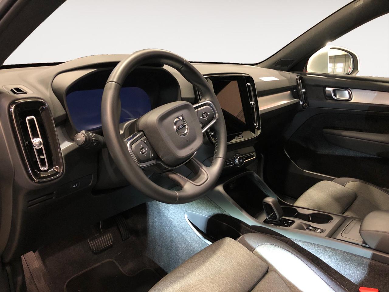 VOLVO XC40 2.0 b3 Core auto