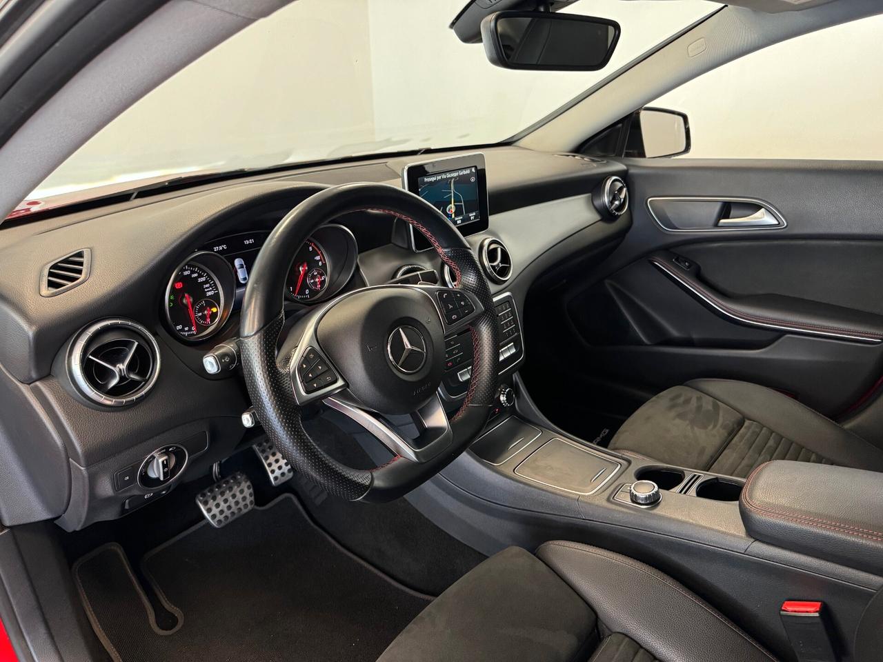 Mercedes-benz CLA 200 d 4Matic Automatic Premium AMG PACK NIGHT TAGLIANDI MERCEDES