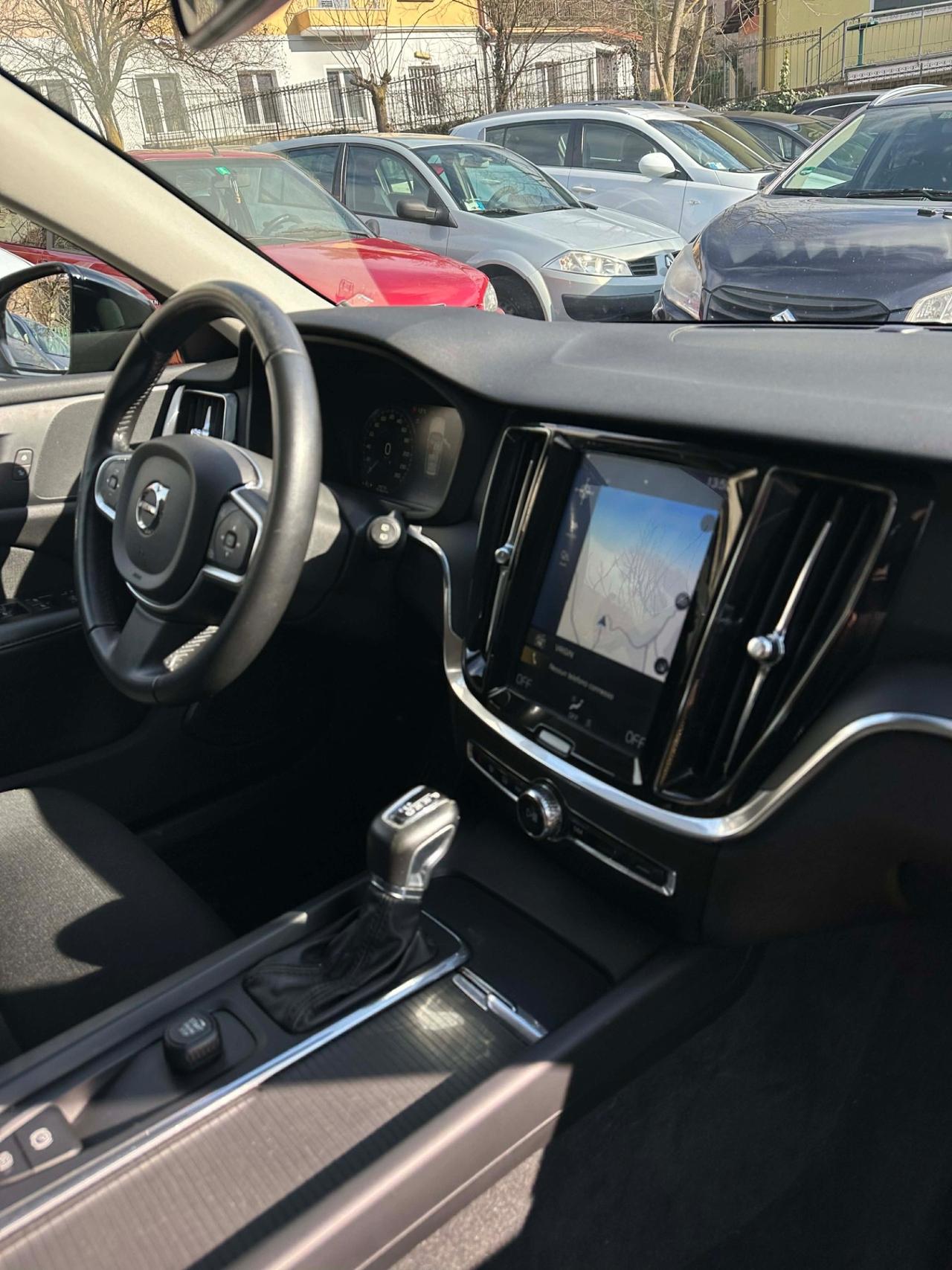 Volvo V60 D3 KMCERT GARANZ UNICOPR FULLLED