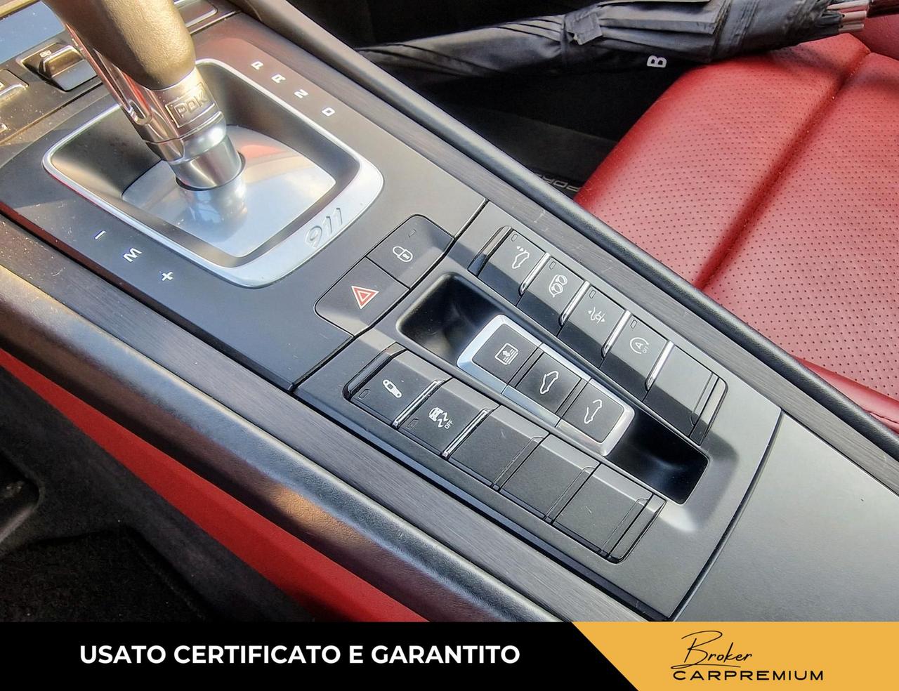 Porsche 911 3.0 Carrera 4 GTS auto