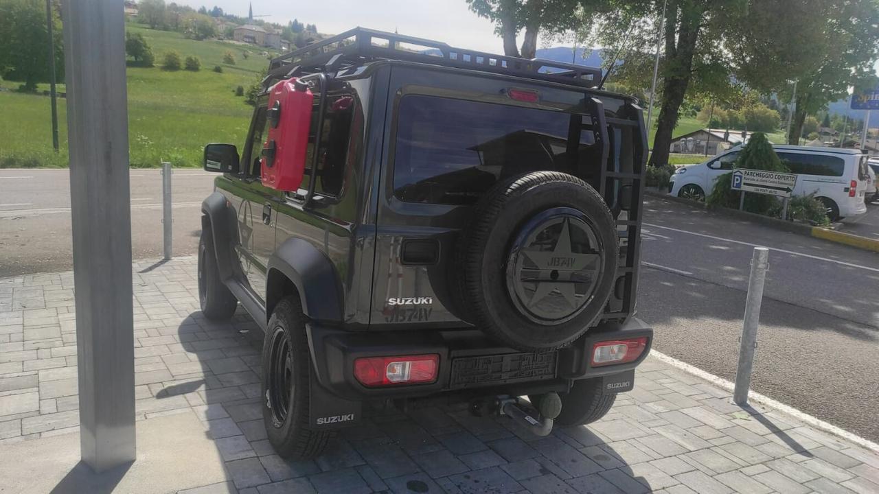 SUZUKI JIMNY 4X4 RIDOTTE 4 POSTI AUTOVETTURA GANCIO