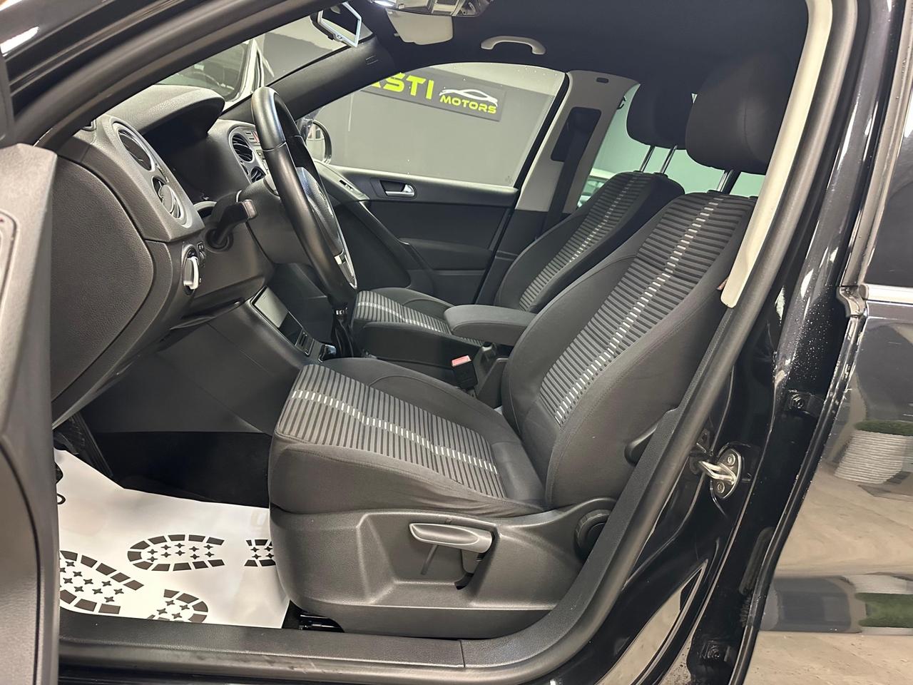 Volkswagen Tiguan 2.0 TDI DPF 4MOTION Sport & Style