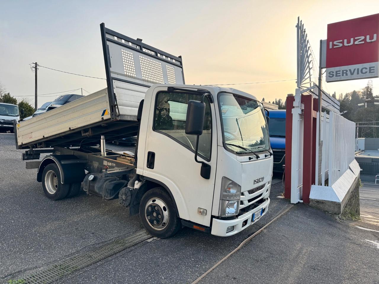 Isuzu M21 Ground E 1.9 TDI Ribaltabile trilaterale con pdf