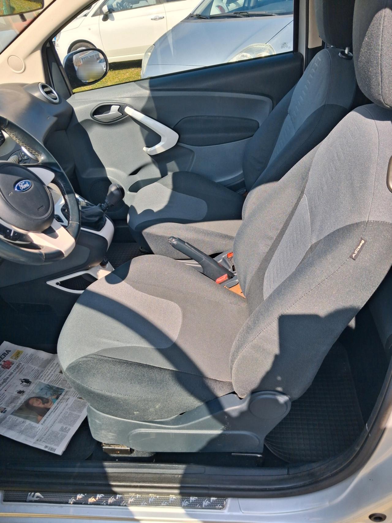 Ford Ka 1.3 TDCi 75CV Titanium