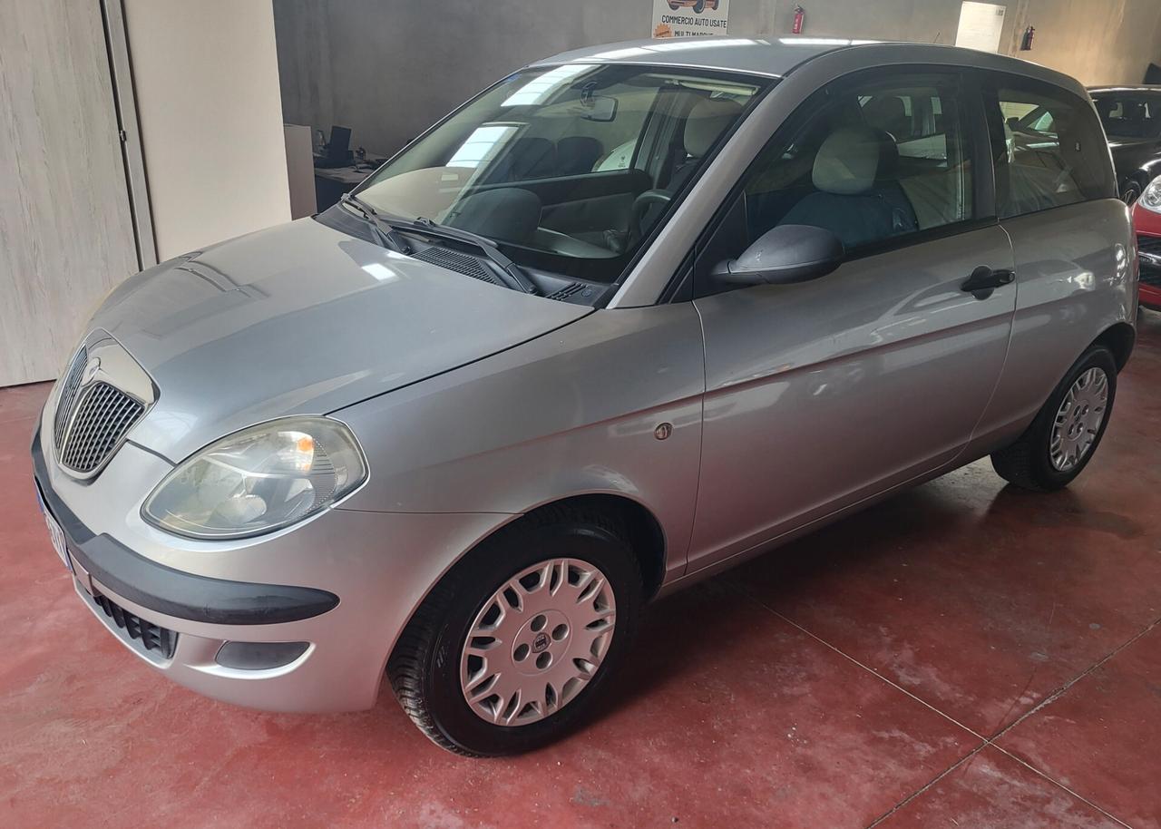 Lancia Ypsilon 1.2 Argento