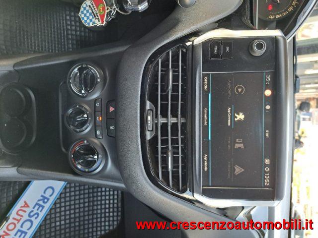 PEUGEOT 208 1.2 PureTech 82 Allure