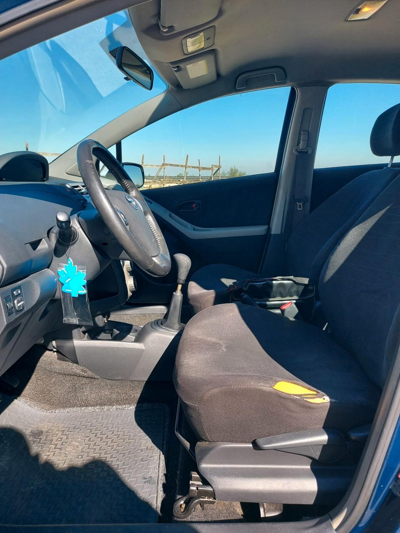 Toyota Yaris 1.0 5 porte Sol
