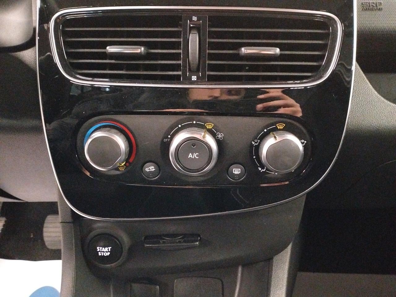 Renault Clio 1.5 dCi 8V 75CV 5 porte Van - NEOPATENTATI - IVA ESCLUSA