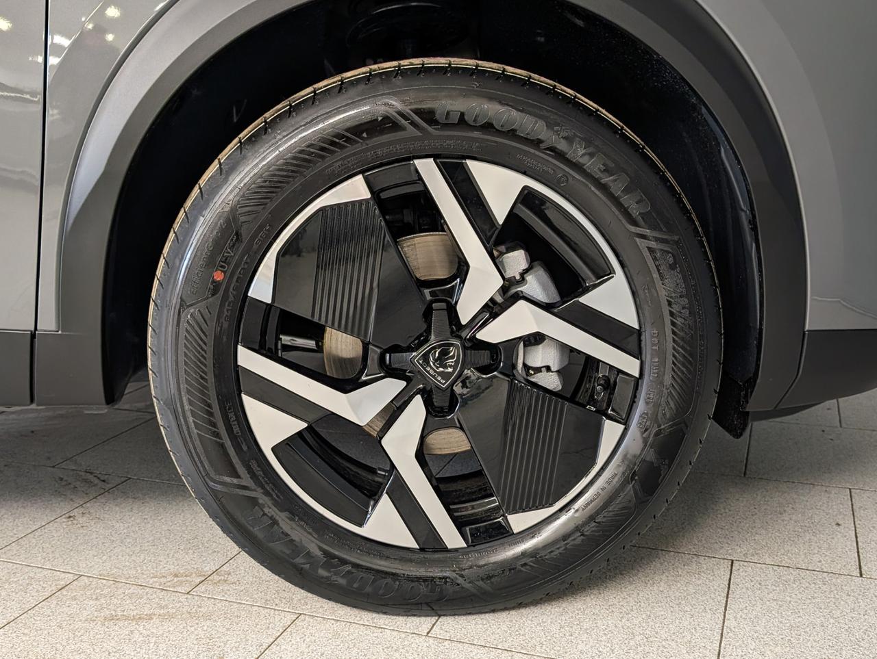 Peugeot 2008 1.2 puretech 100cv Allure