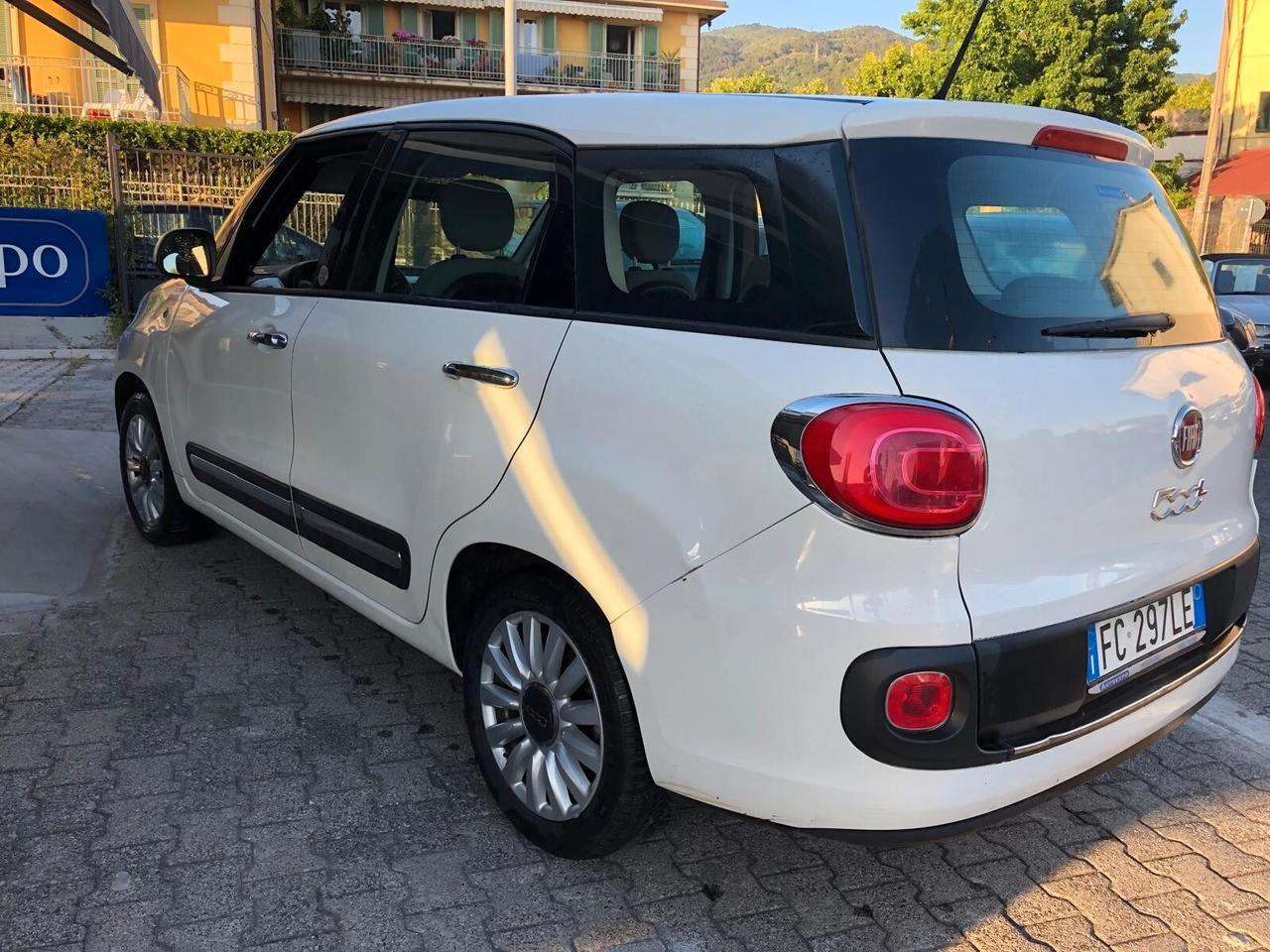 Fiat 500L Living 1.3 Multijet 95 CV Pop Star7 POSTI SOLO 68.296 KM!!! GARANZIA COMPLETA EUROPEA CONFORMGEST 12 MESI RINNOVABILE FINO A 36 MESI!!!