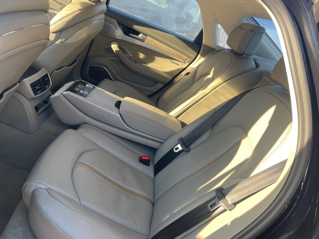 Audi A8 3.0 TDI 262 CV quattro tiptronic