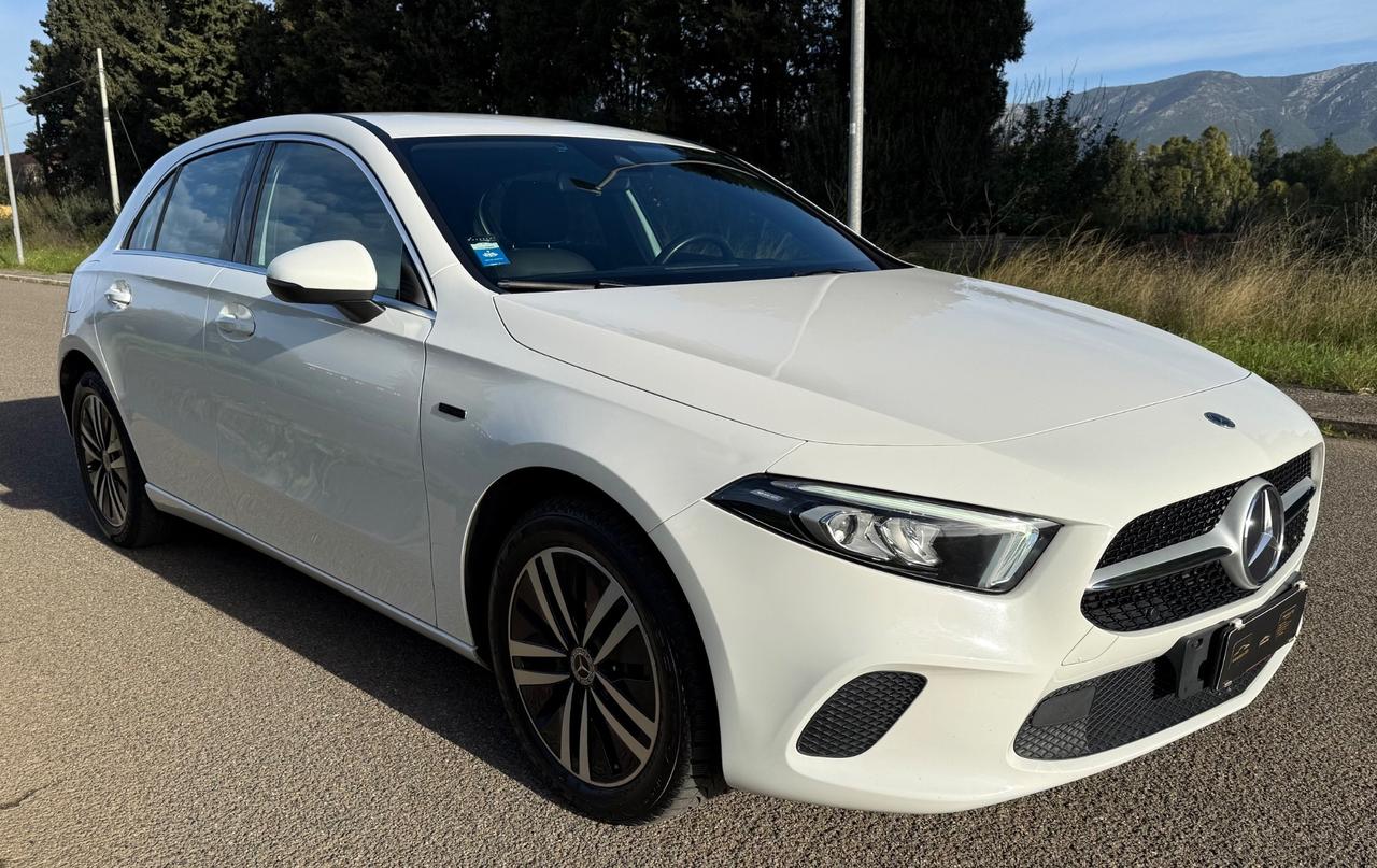 Mercedes-benz A 250 e Automatic EQ-Power Business