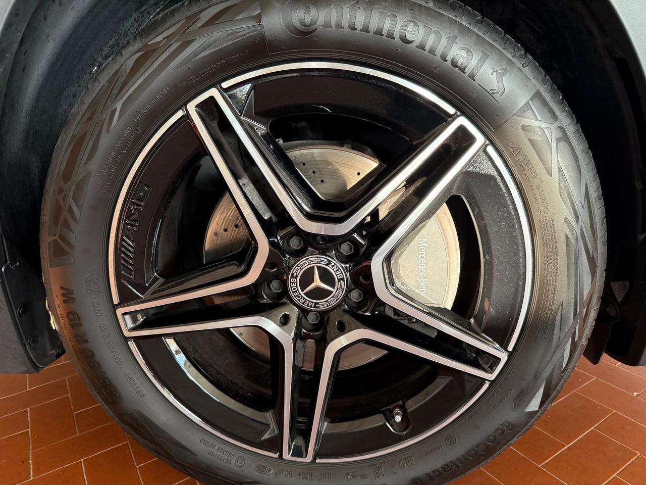 Mercedes-Benz GLA 200 d premium auto