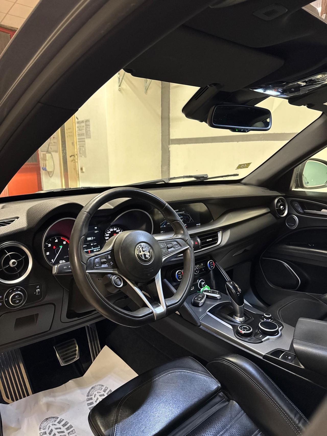 Alfa Romeo Stelvio 2.2 Turbodiesel 210 CV AT8 Q4 Super