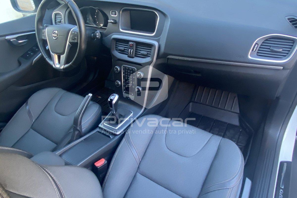 VOLVO V40 Cross Country D2 Business Plus