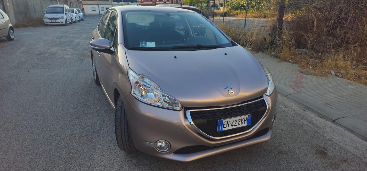 Peugeot 208 1.2 VTi 82 CV 5 porte Allure