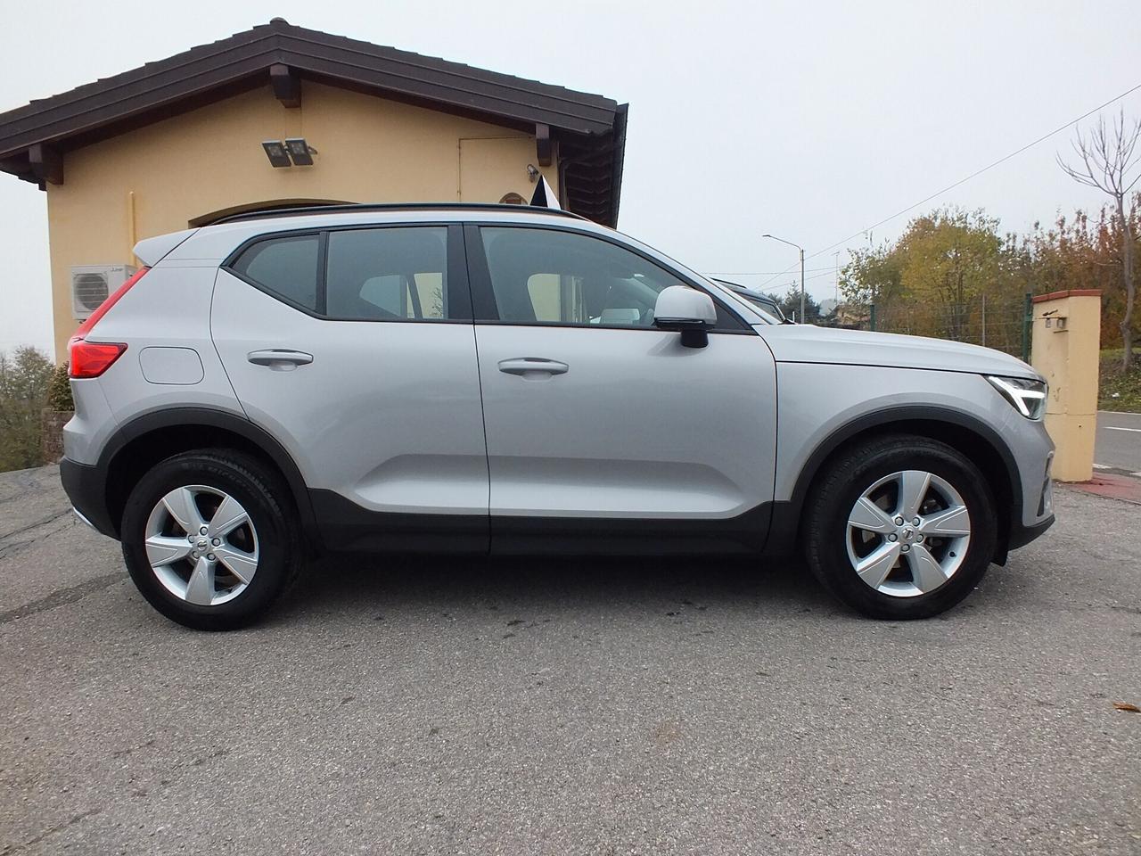 VOLVO XC40 B3 AUTOM.AUTOCARRO N1