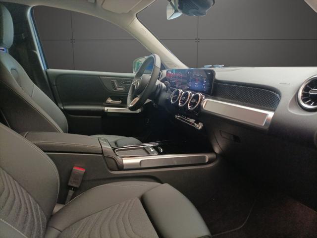 MERCEDES-BENZ GLB 200 Automatic Progressive Advanced
