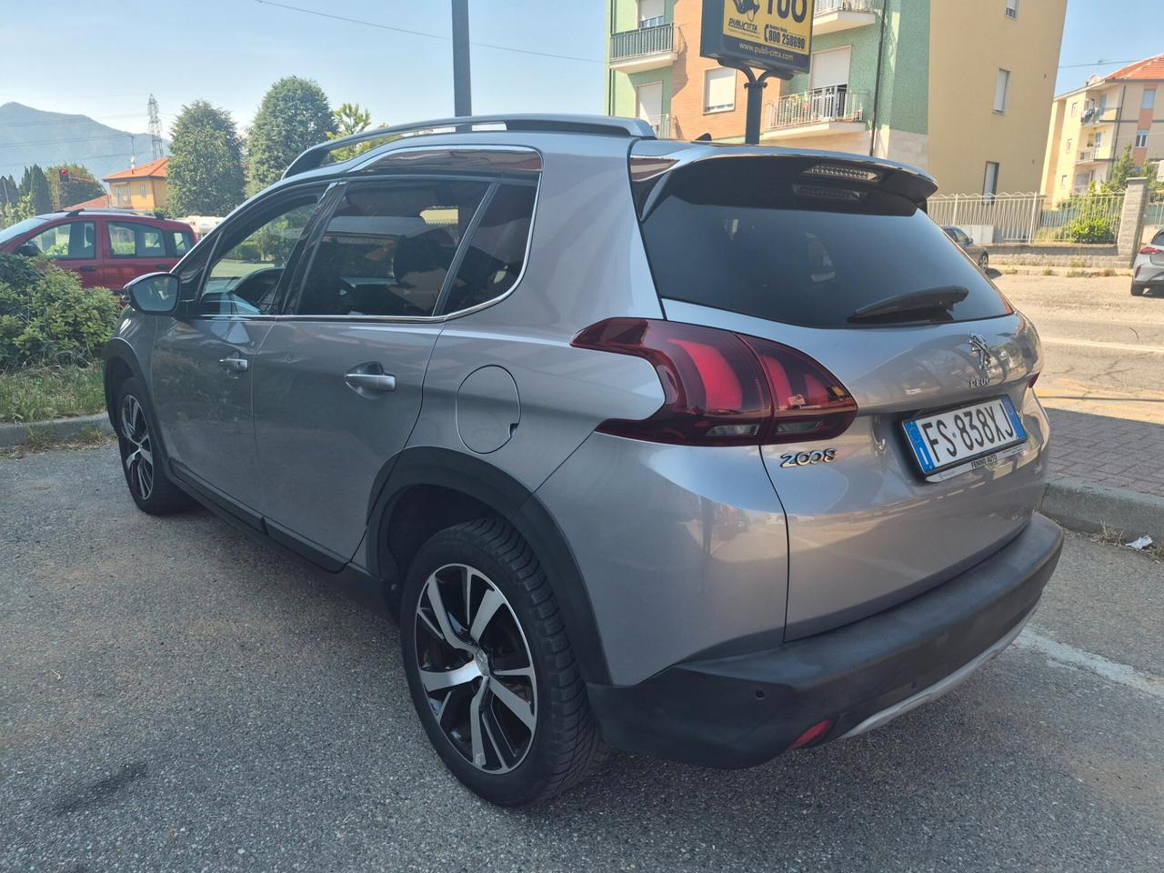 Peugeot 2008 PureTech Turbo 130 S&S Allure