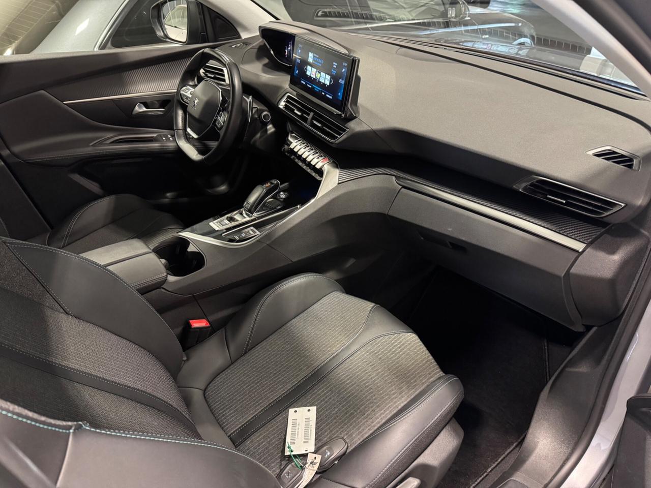 Peugeot 3008 BlueHDi 130 EAT8 Allure Pack