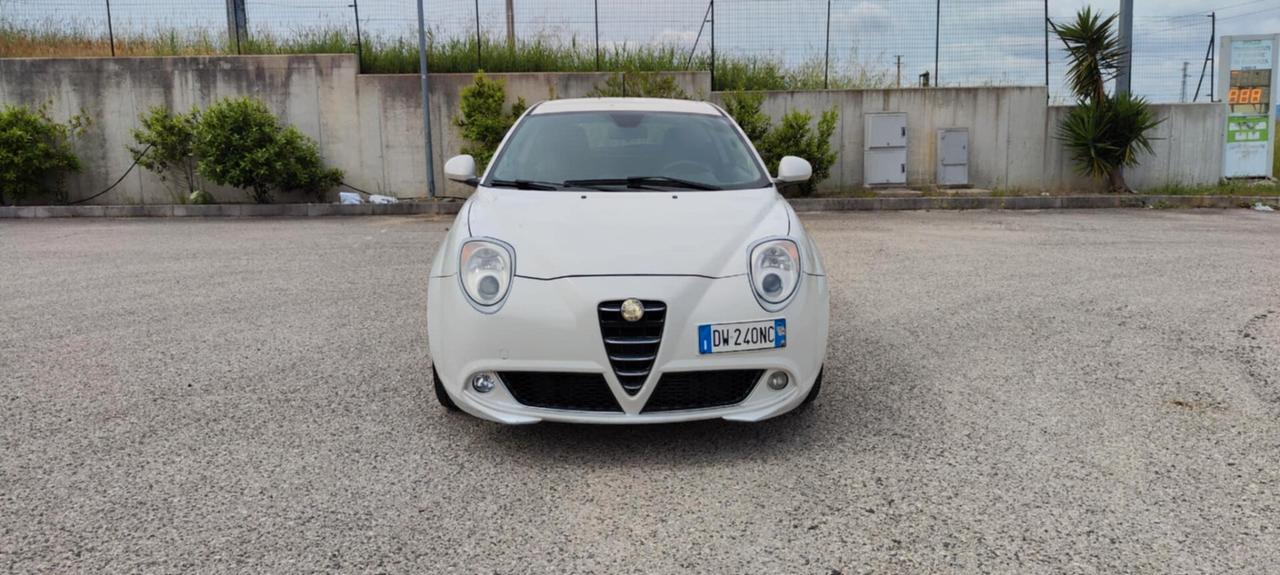Alfa Romeo MiTo 1.3 JTDm 16V 90 CV Distinctive Sport Pack