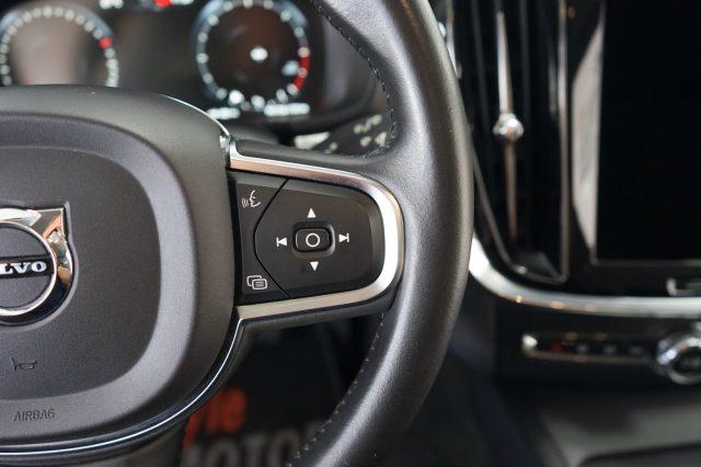 VOLVO V60 D3 Momentum Business Uniprop. Ufficiale Italia
