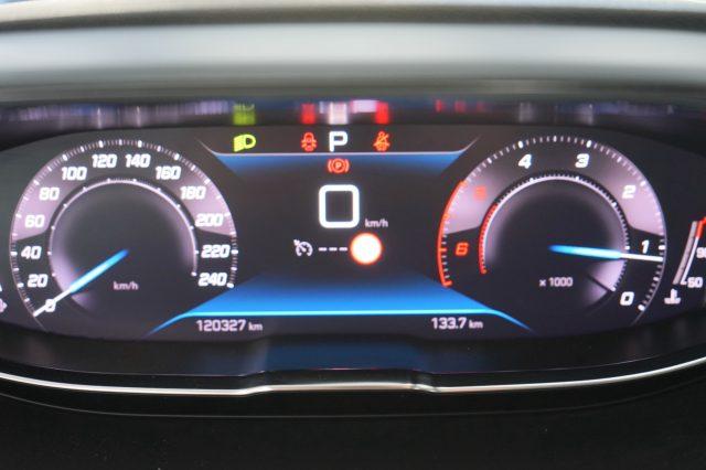 PEUGEOT 3008 BlueHDi 130 S&S EAT8 Active Business
