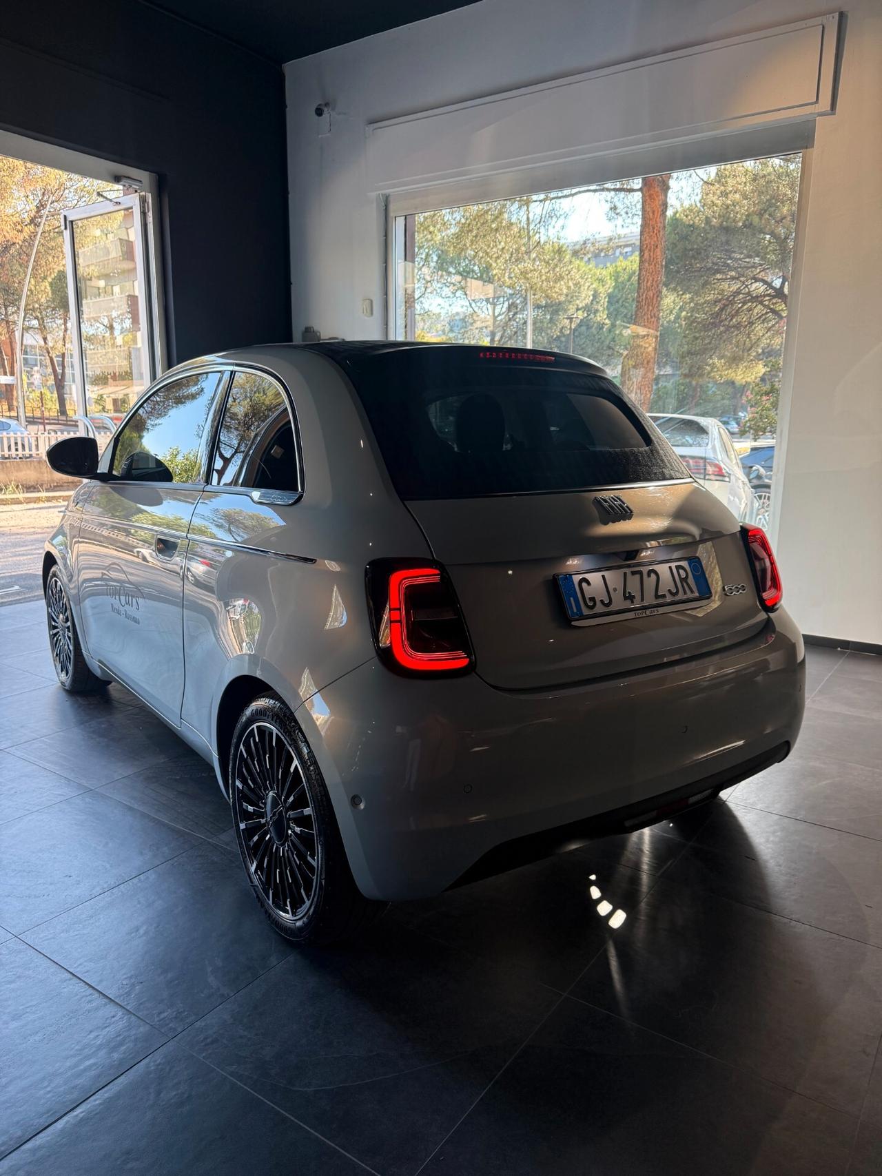 Fiat 500 500e Cabrio 42 kWh La Prima