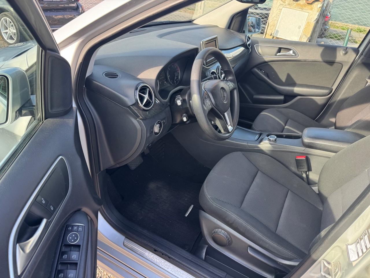 Mercedes-benz B 200 CDI BlueEFFICIENCY Premium