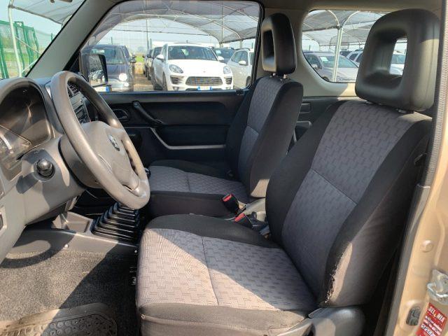 SUZUKI Jimny 1.3i 16V cat 4WD JLX