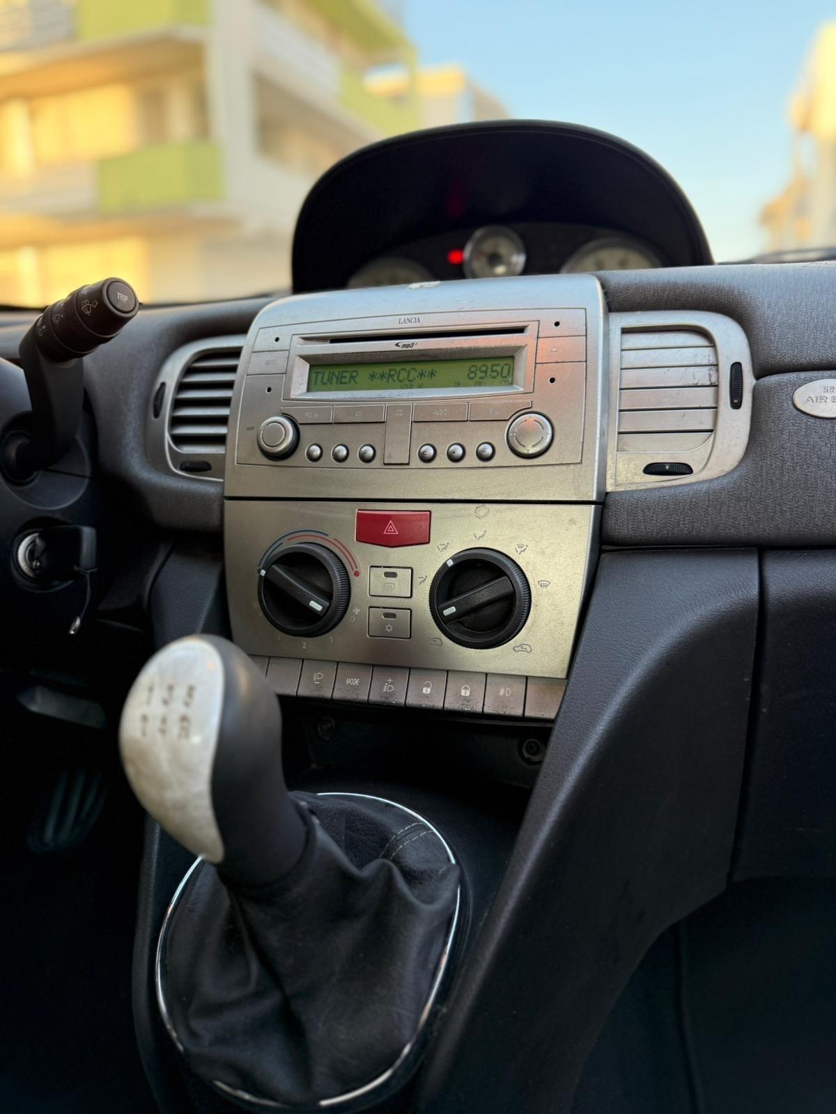 Lancia Ypsilon 1.3 MJT 75 CV anno 2008