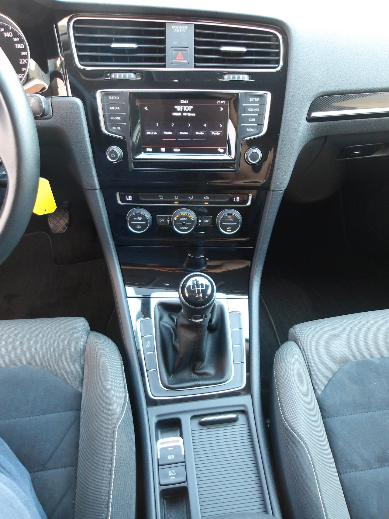 Volkswagen Golf 5 Porte Golf 5p 1.6 tdi Highline 110cv
