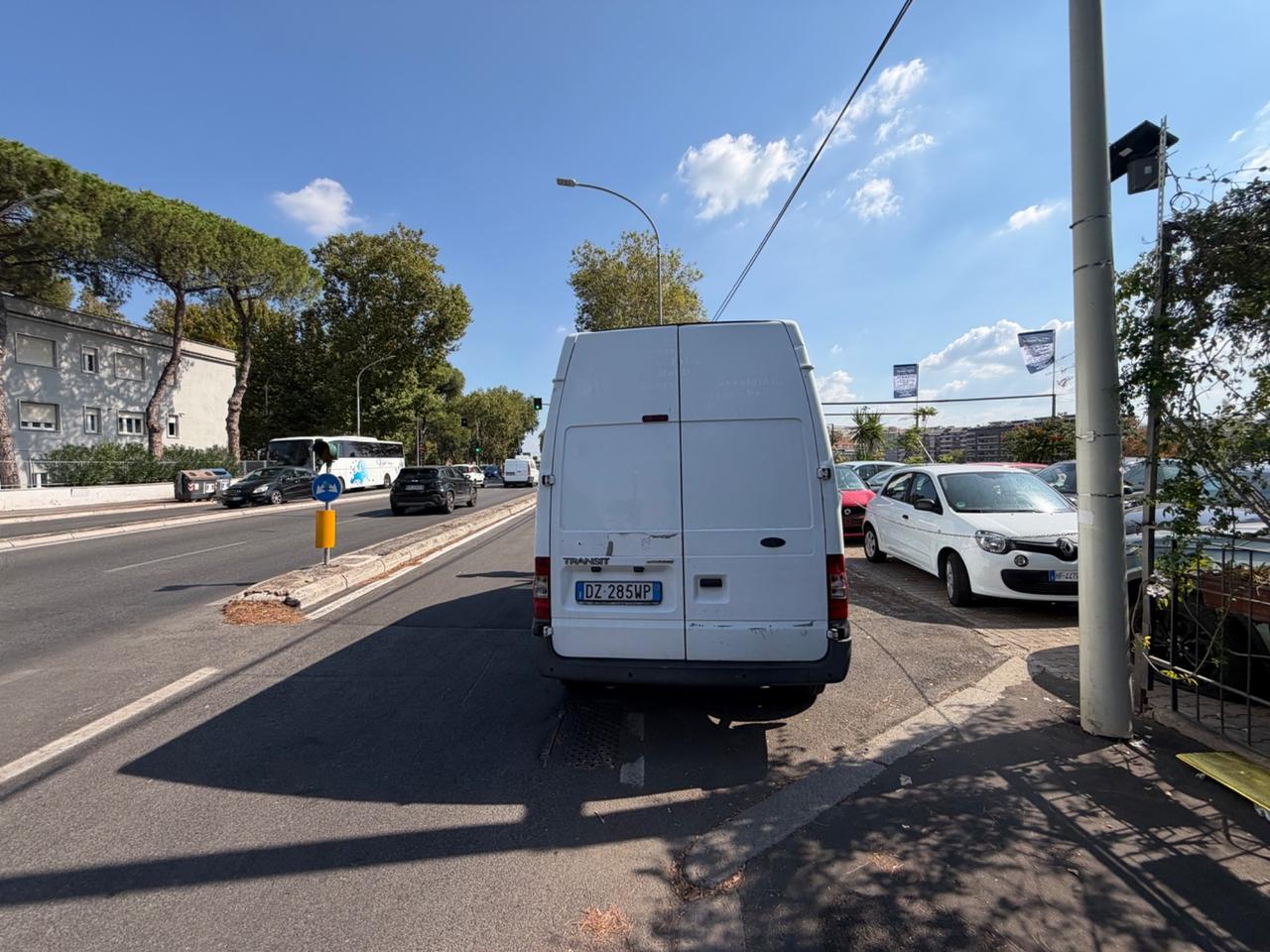 Ford Transit Courier 350l VAN 2.2.