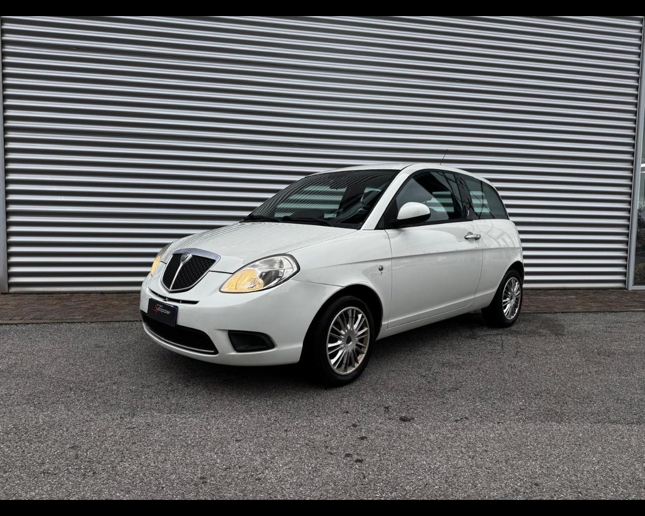 LANCIA YPSILON 1.2 8v ARGENTO