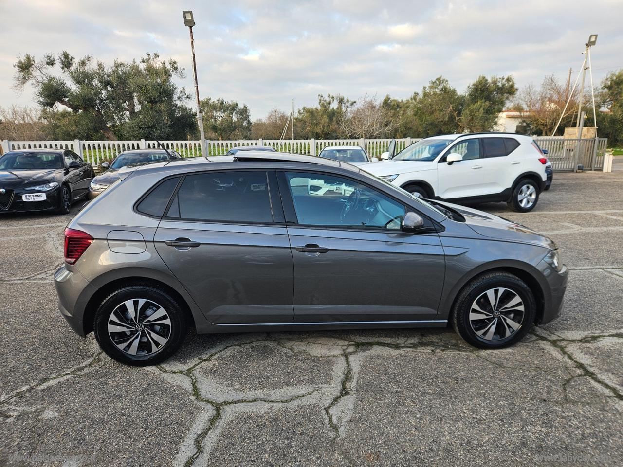 VOLKSWAGEN Polo 1.6 TDI 95CV Highline TETTO APRIBILE