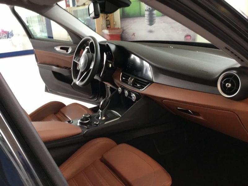 Alfa Romeo Giulia 2.2 Turbodiesel 210 CV AT8 AWD Q4 Veloce MY18