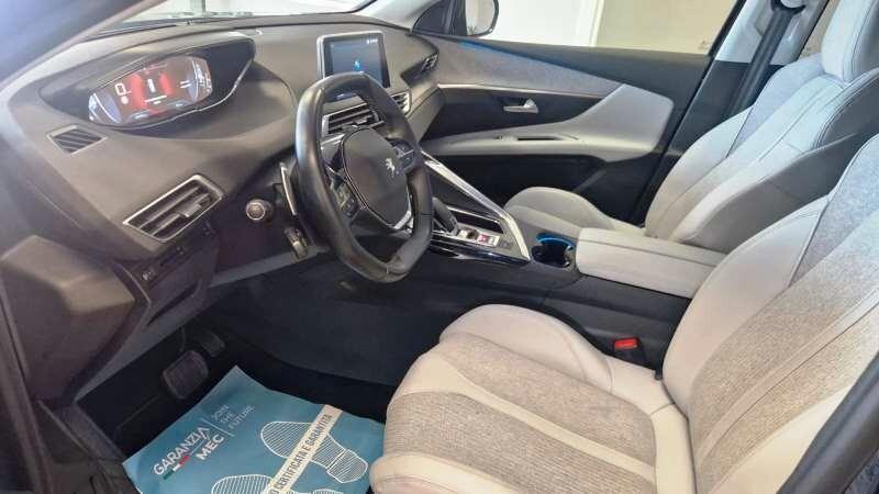 Peugeot 3008 BlueHDi 130 CV S&S EAT8 Allure