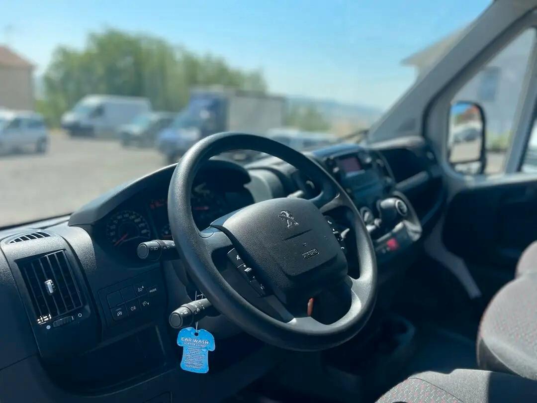 Peugeot Boxer 2.2 BlueHDi 140CV L3H2