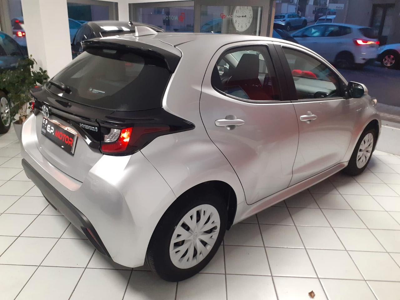 Toyota Yaris 1.5 Hybrid 5 porte Business