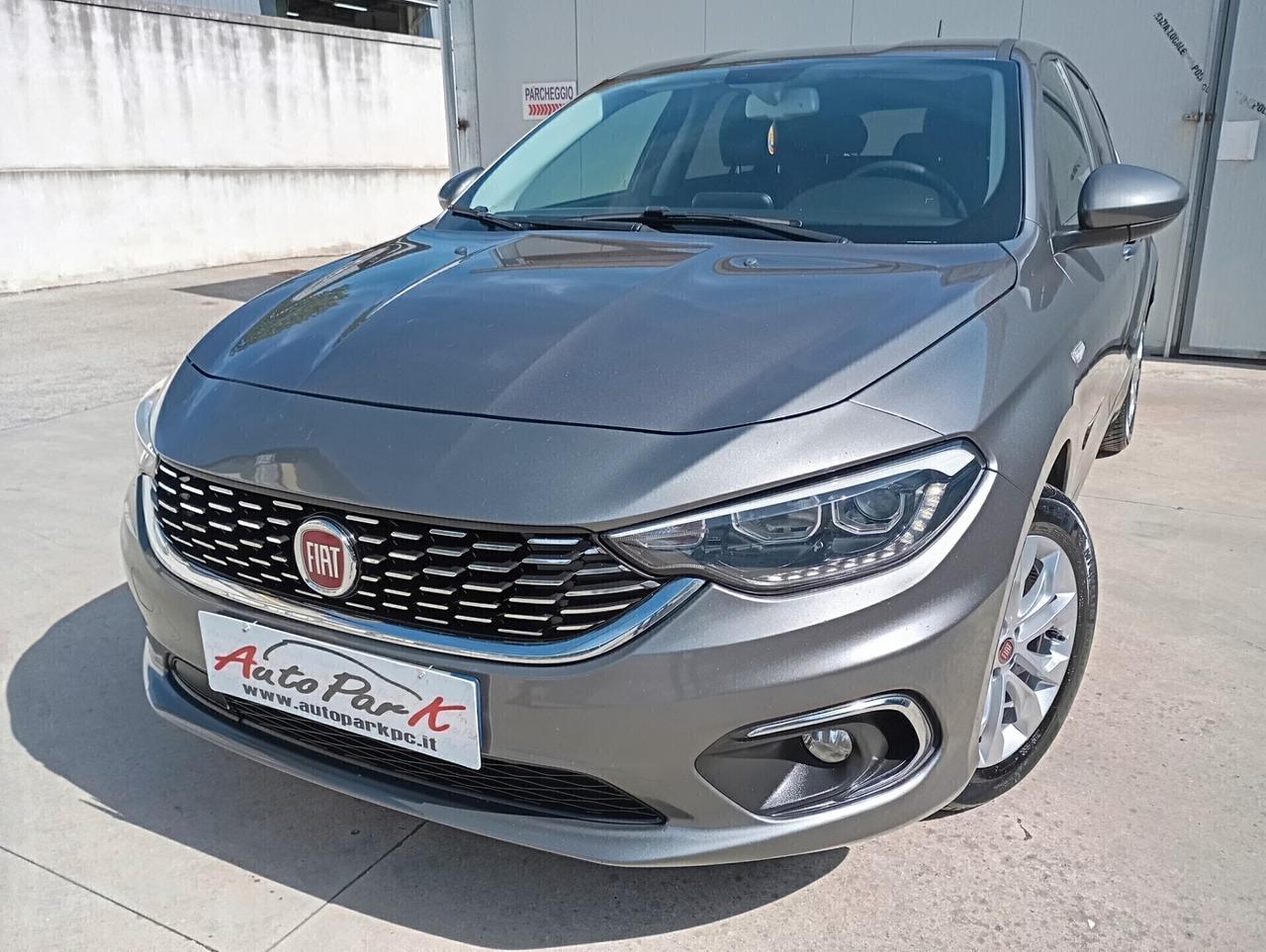 Fiat Tipo 5P 1.6 Multijet Lounge Aut.