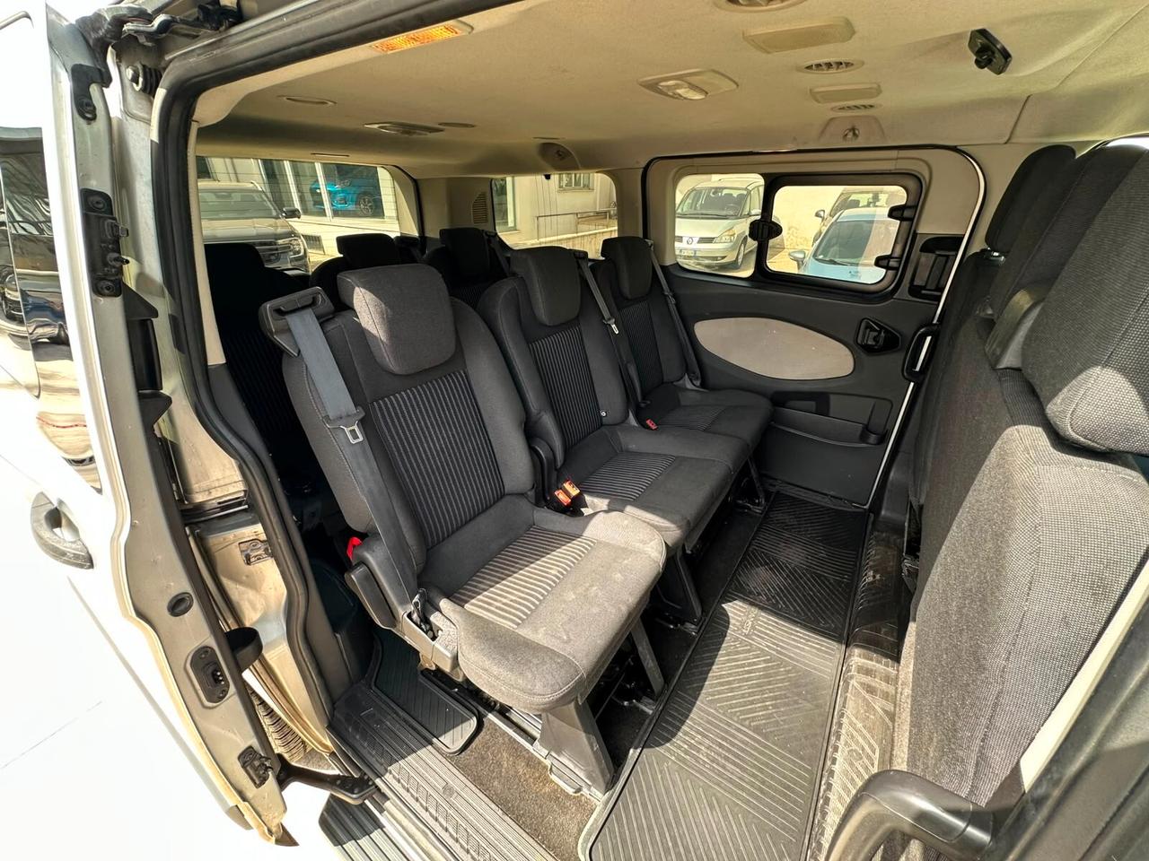 Ford Tourneo Custom 2.0 TDCi 130CV 9 POSTI