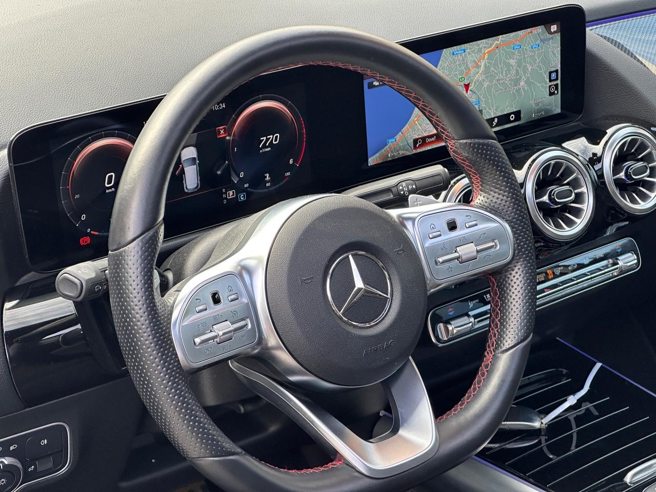 Mercedes-Benz GLA 200d Premium TETTO FARI MULTIBEAM