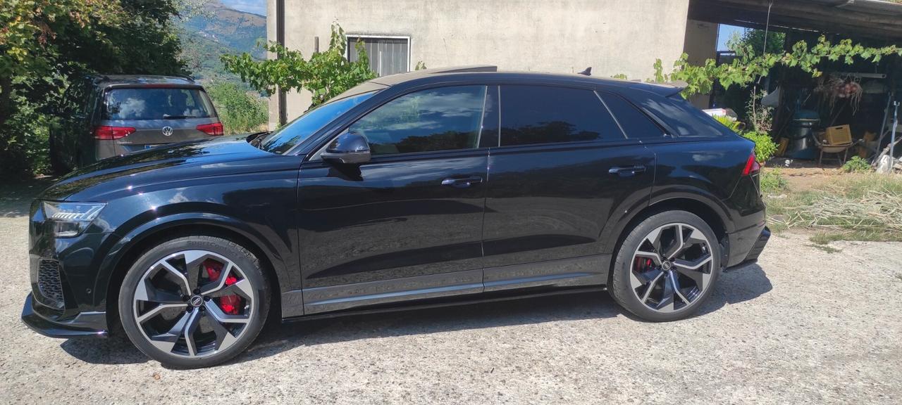 Audi Q8 RS TFSI V8 quattro tiptronic s line