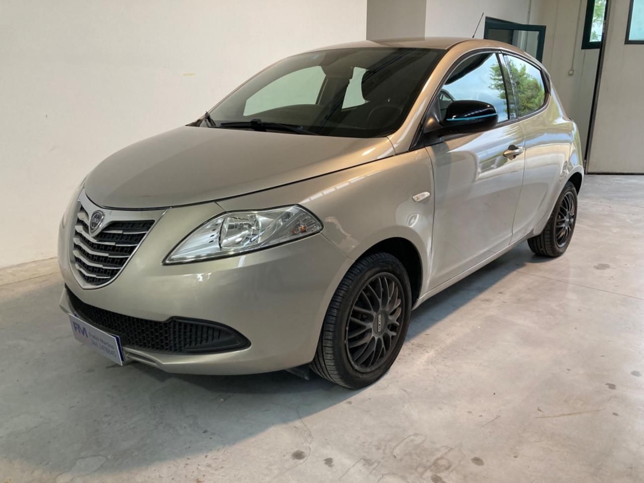 Lancia Ypsilon 1.2 69 CV 5 porte Elefantino pochi chilometri