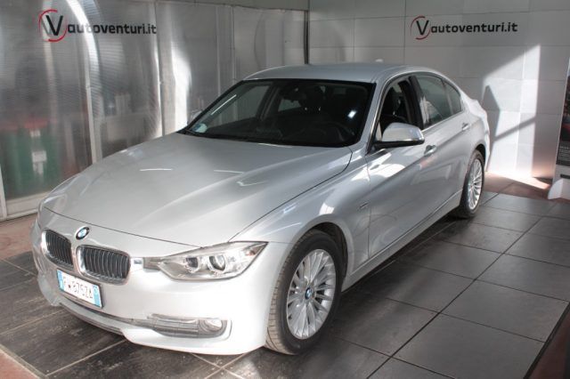 BMW 320 d AUTO Luxury GARANTITA